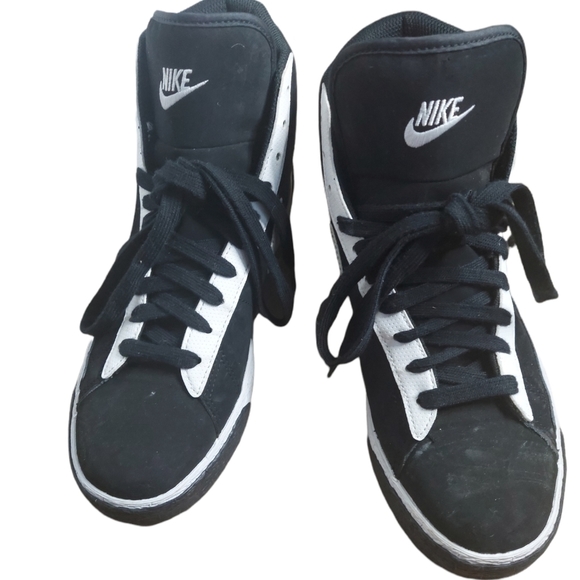 Nike Shoes - 6.5 Nike black and white high-tops